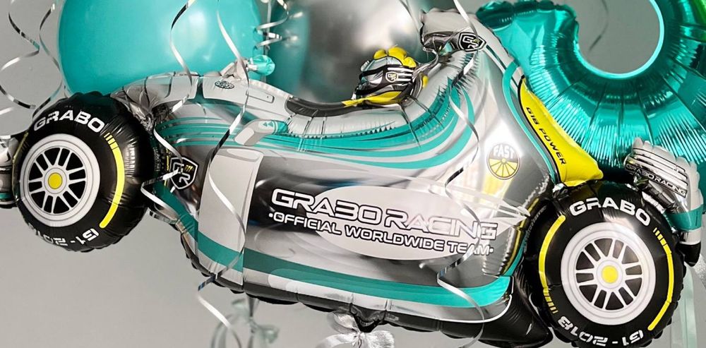 Шар-фигура гоночная машина