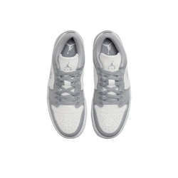 Женские кроссовки Air Jordan 1 Low SE 'Light Steel Grey' DV0426-012