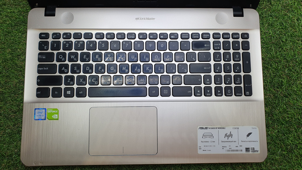 Ноутбук ASUS i3-6/4Gb/920M 2Gb