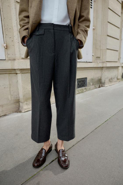 ZARA ПРЯМЫЕ БРЮКИ С ЗАЩИПАМИ, В ПОЛОСКУ