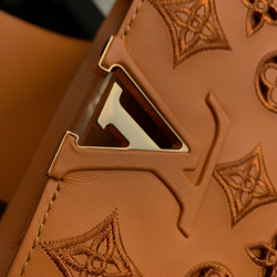 Louis Vuitton Capucines BB