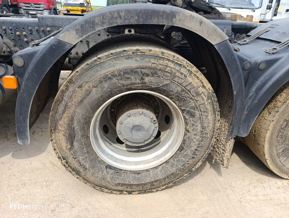 Shacman (Shaanxi) SX* 6x4 Седельный тягач SX42584V324 (Дизельный, 11,6 л, 423 л.с., МТ)