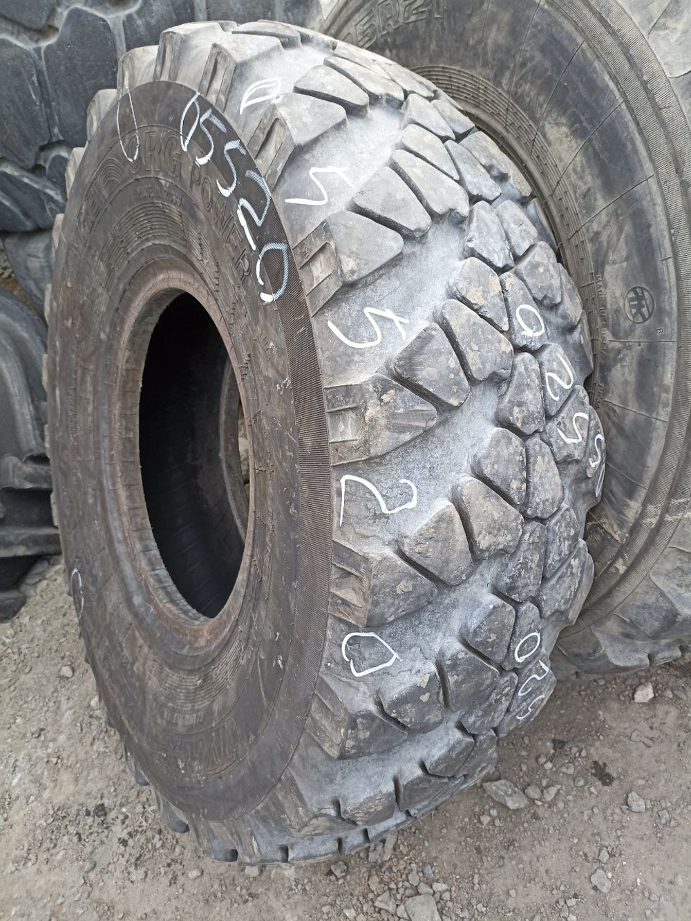 425/85R21 Омскшина O-184 шина б/у