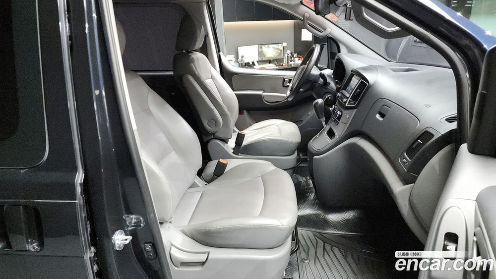 Hyundai The New Grand Starex Van 5인승 (04.2020)