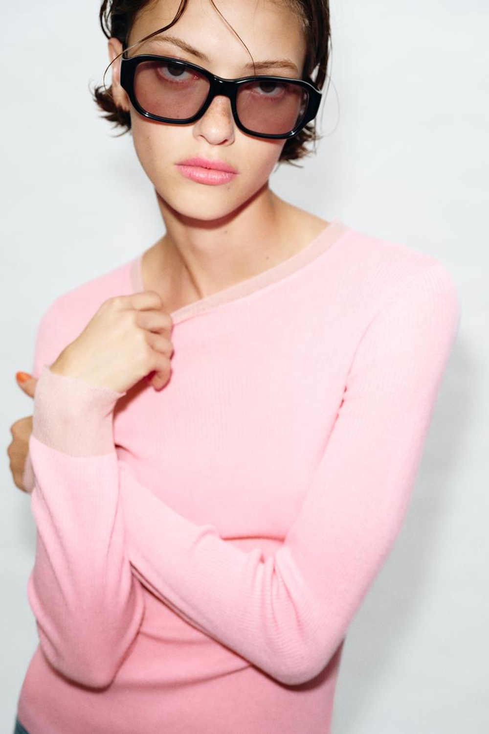 ZARA СВИТЕР ИЗ ТОНКОЙ СМЕСОВОЙ ШЕРСТИ, ЛИНЯЛЫЙ РОЗОВЫЙ