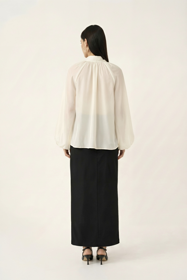 Блуза из шифона с бантом