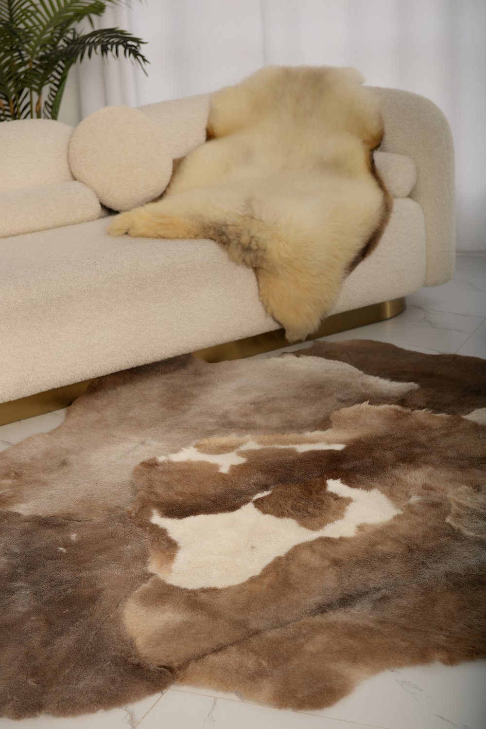 Ковер Мосси коричневого цвета из шести шкур