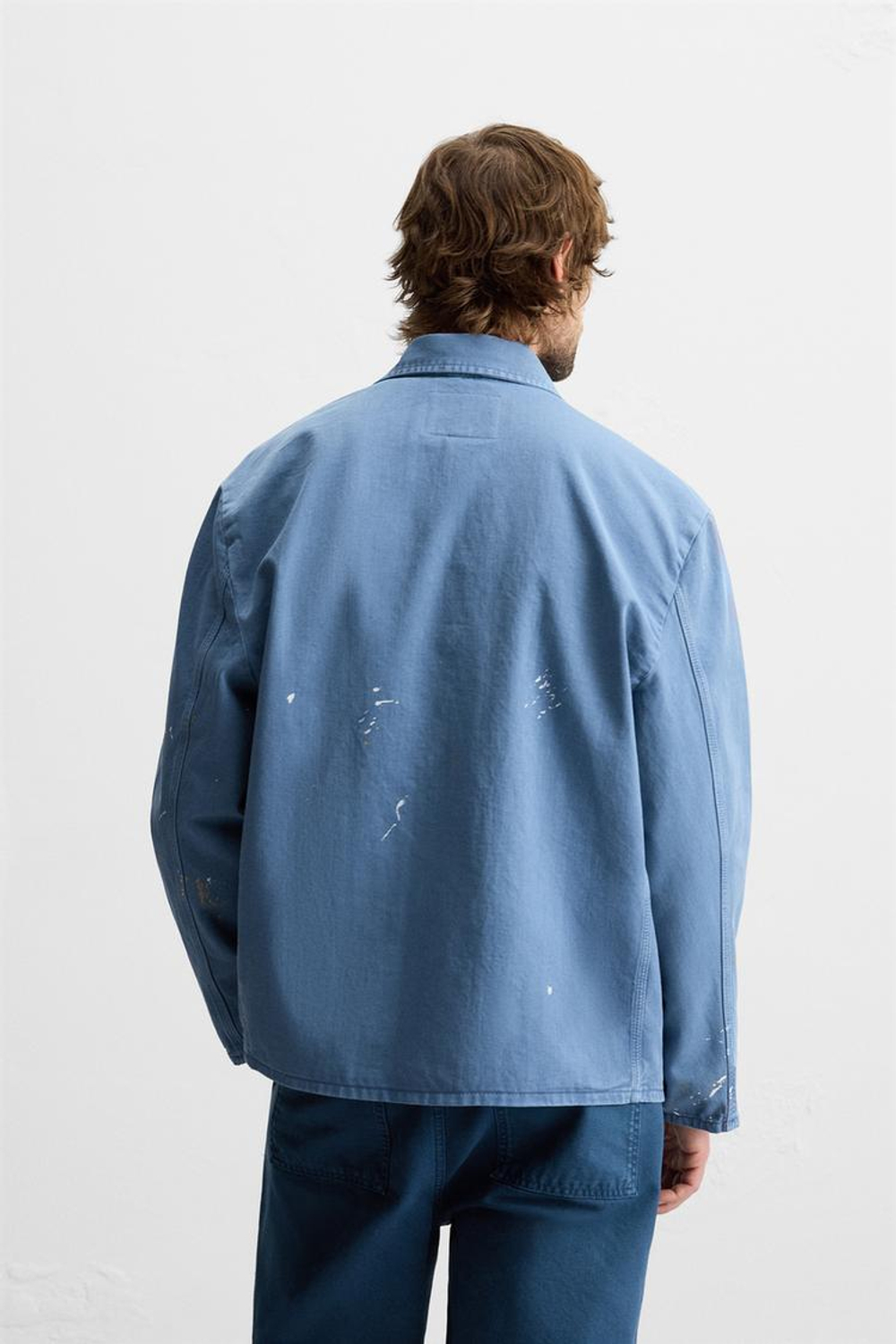 ZARA КУРТКА-РУБАШКА С ПРИНТОМ В ВИДЕ БРЫЗГ КРАСКИ, ЯРКО-СИНИЙ