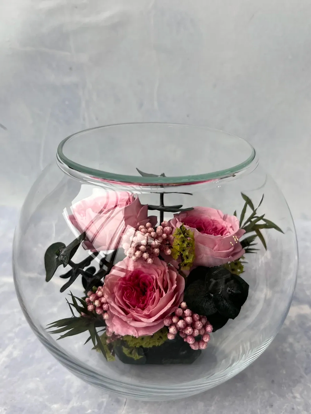 Натуральные пионы в стекле, вакуум