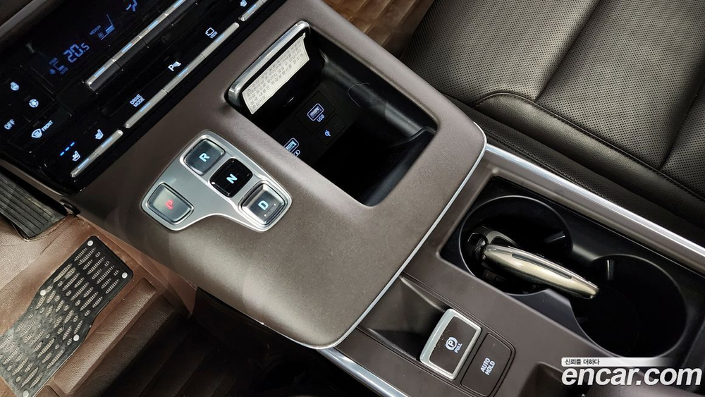 Hyundai The New Grandeur (Azera) IG 2.5 (03.2020)