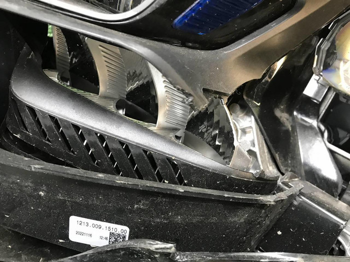 Битая Фара левая Mercedes GLC X254 (2022-н.в.) LED