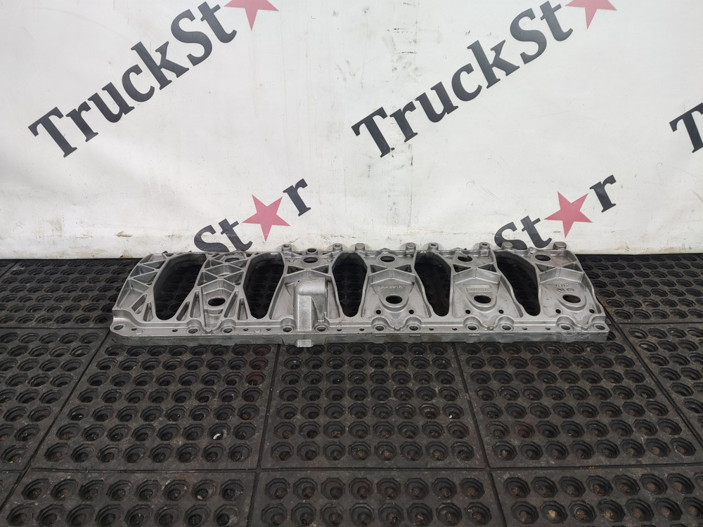 Плита двигателя 2023г