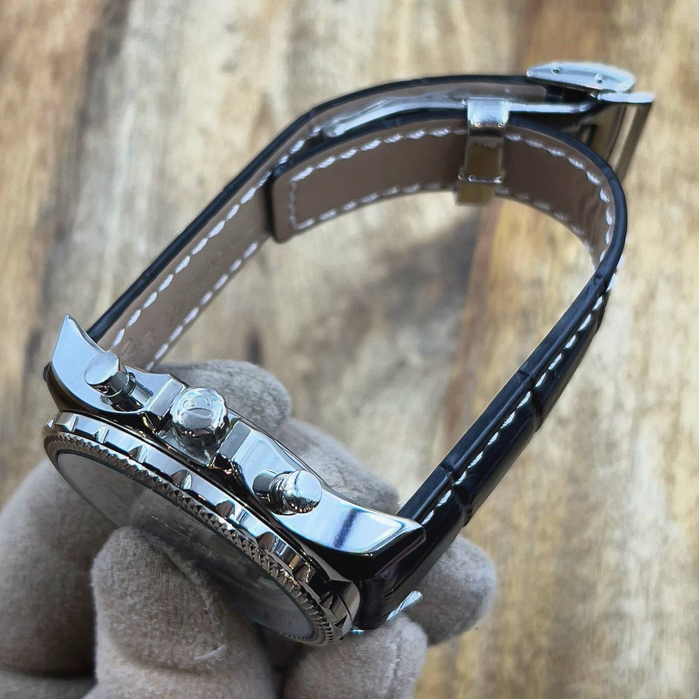 Часы Breitling