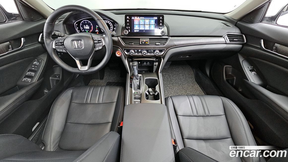 Honda Accord 10 Generation 1.5 Turbo (12.2022)