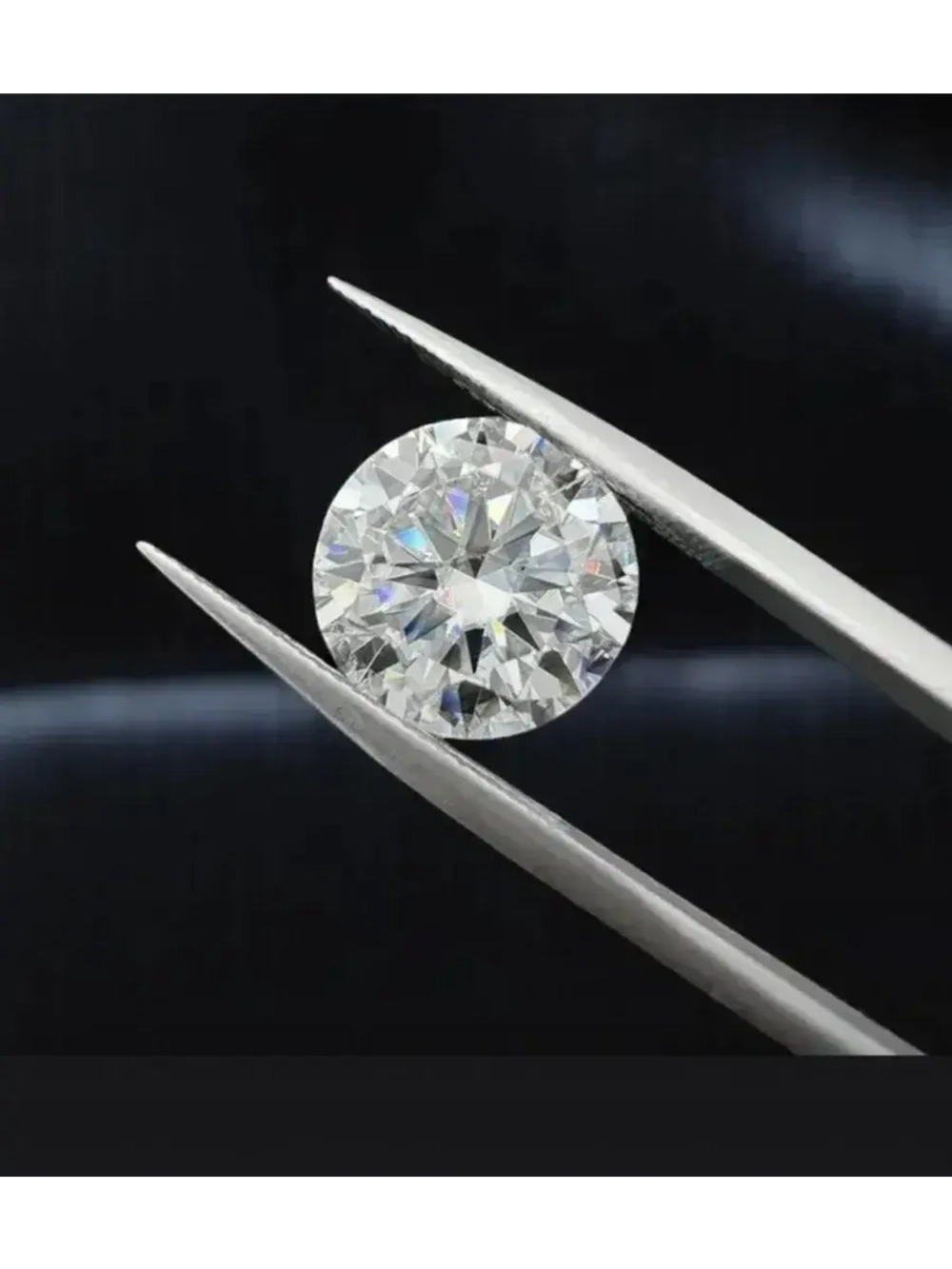 Муассанит 1 карат (6.5мм)