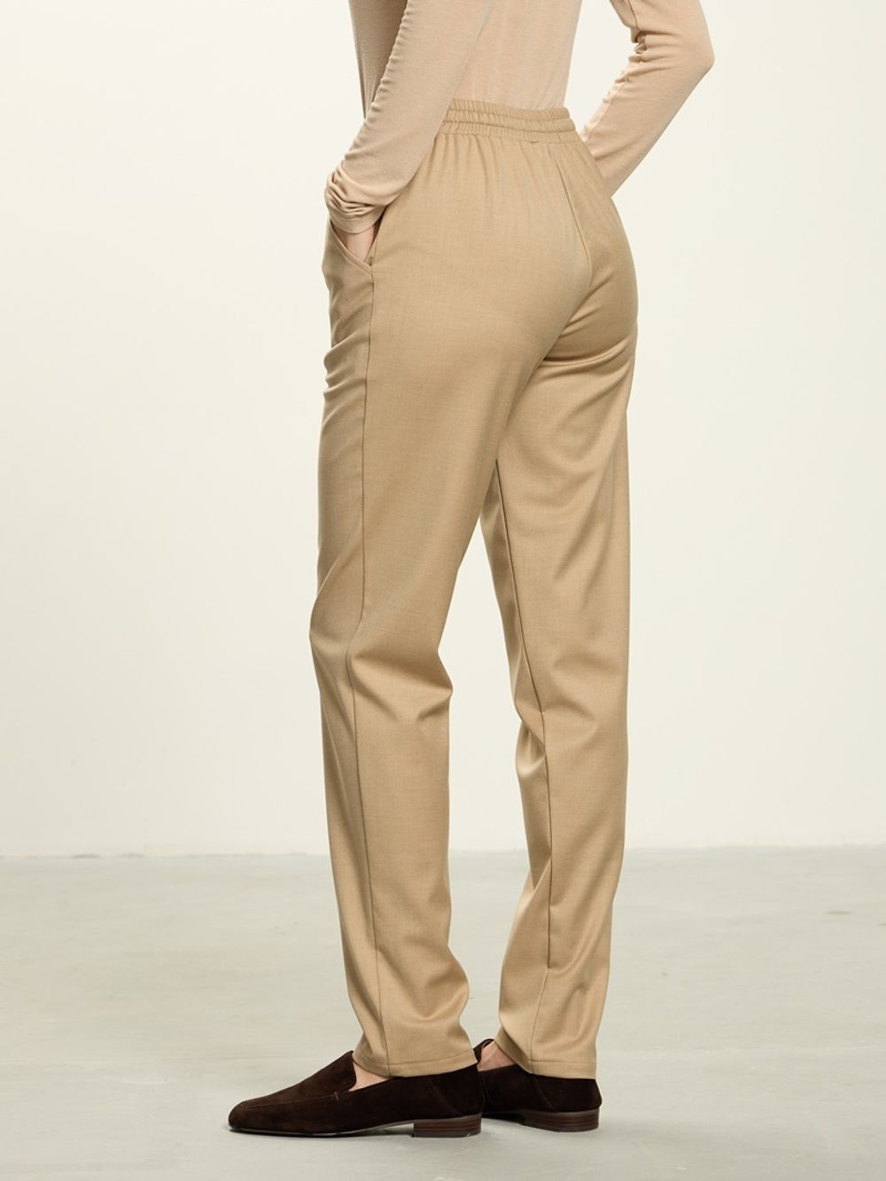 Брюки Чинос на резинке бежевые смесовая шерсть