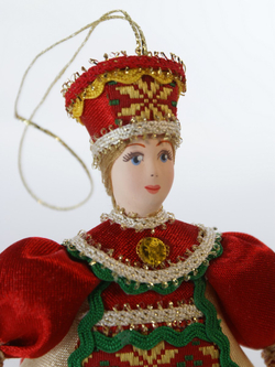 Кукла-подвеска Девушка в русском костюме.