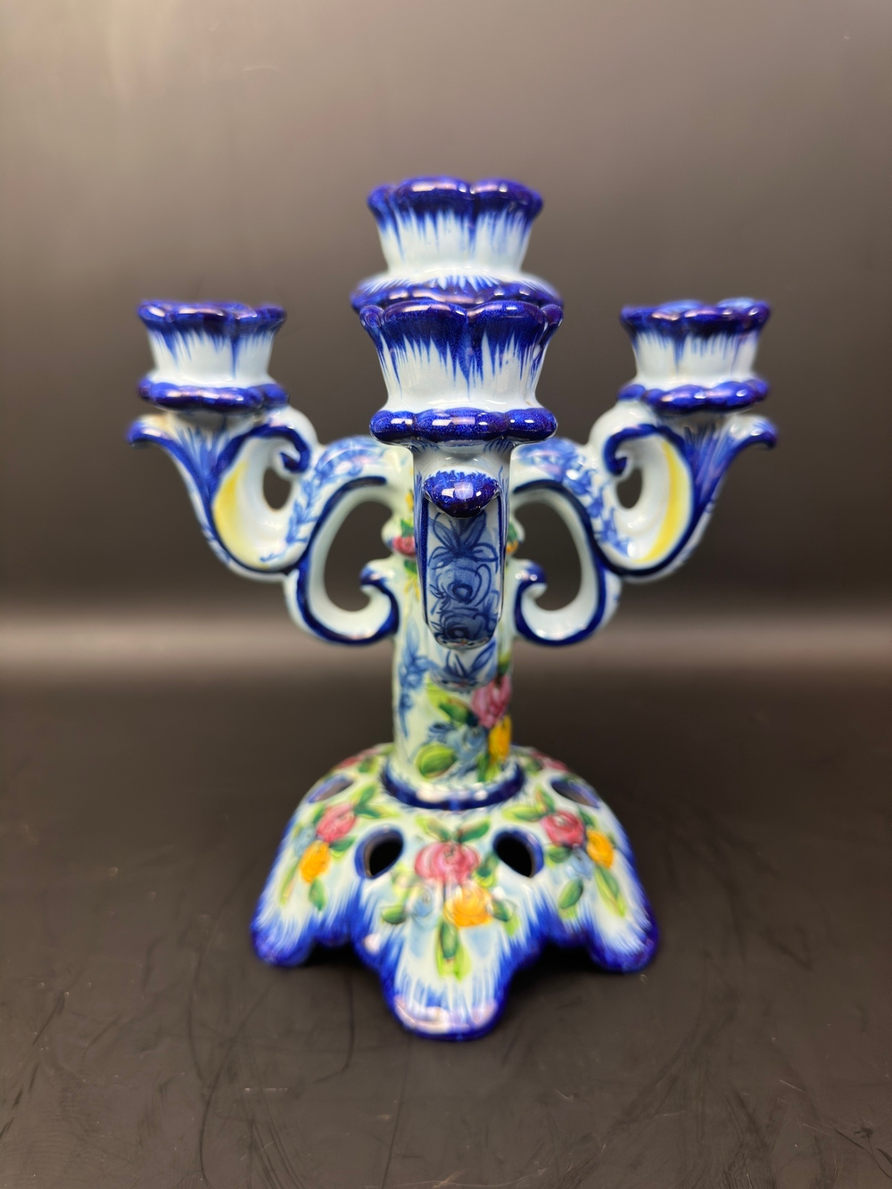 Португальский подсвечник