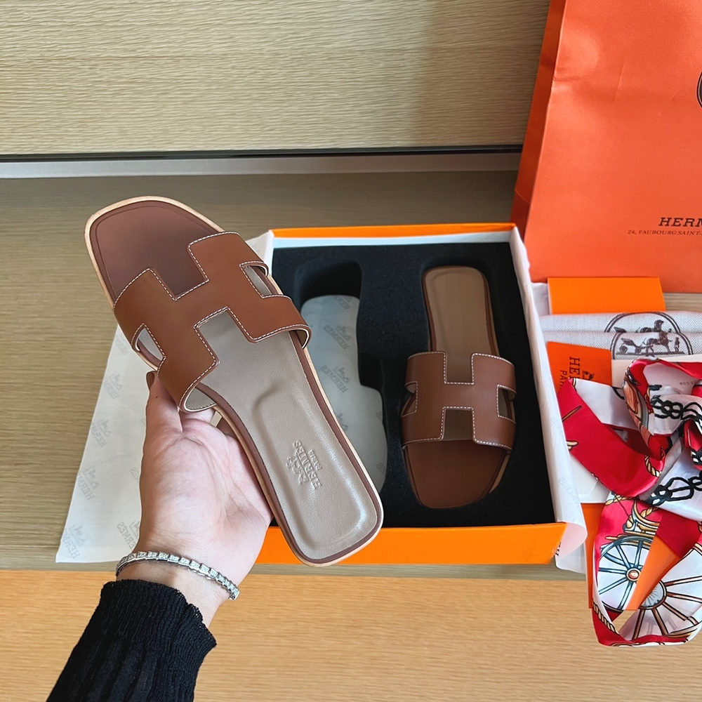 Hermes Oran Sandal