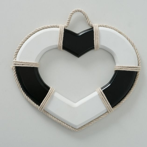 Декор настенный "Спасательное сердце" 25,5х2х31см