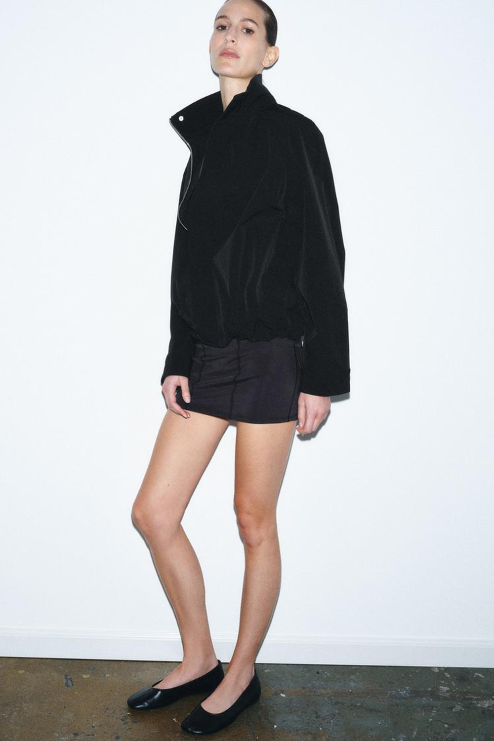 ZARA БОМБЕР ОВЕРСАЙЗ НА МОЛНИИ, ЧЕРНЫЙ