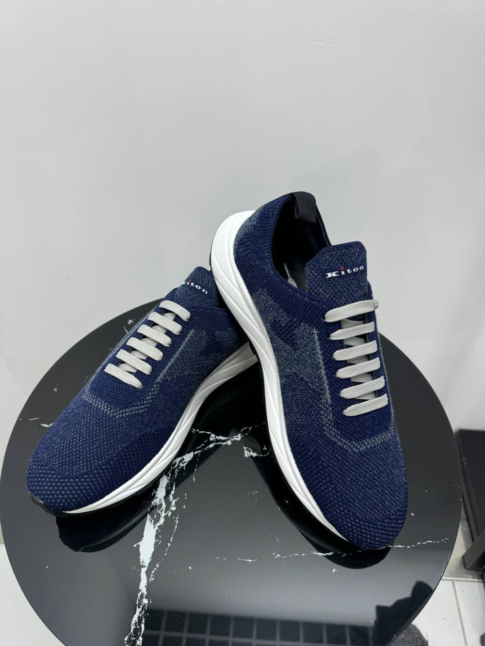 Кроссовки Kiton