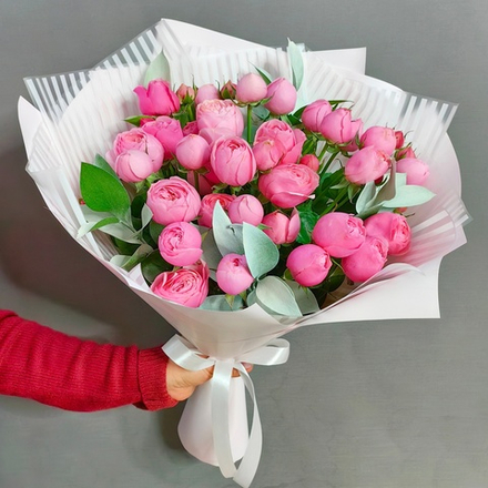 Букет из 9 кустовых пионовидных розочек сорта "Силва Пинк"