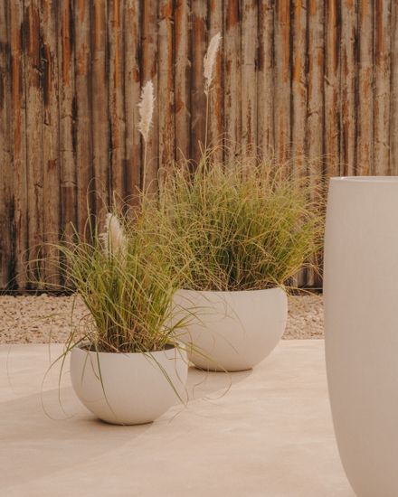 Grau Кашпо из белого цемента Ø 56 см