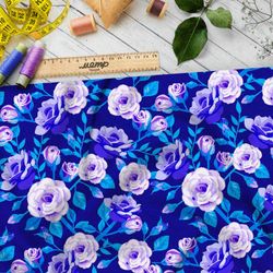 Ткань мембрана фиолетовые розы на синем фоне
