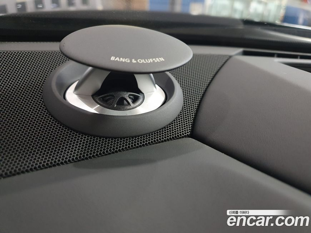 Audi A8 (D5) 55 TFSI Quattro LWB (12.2022)