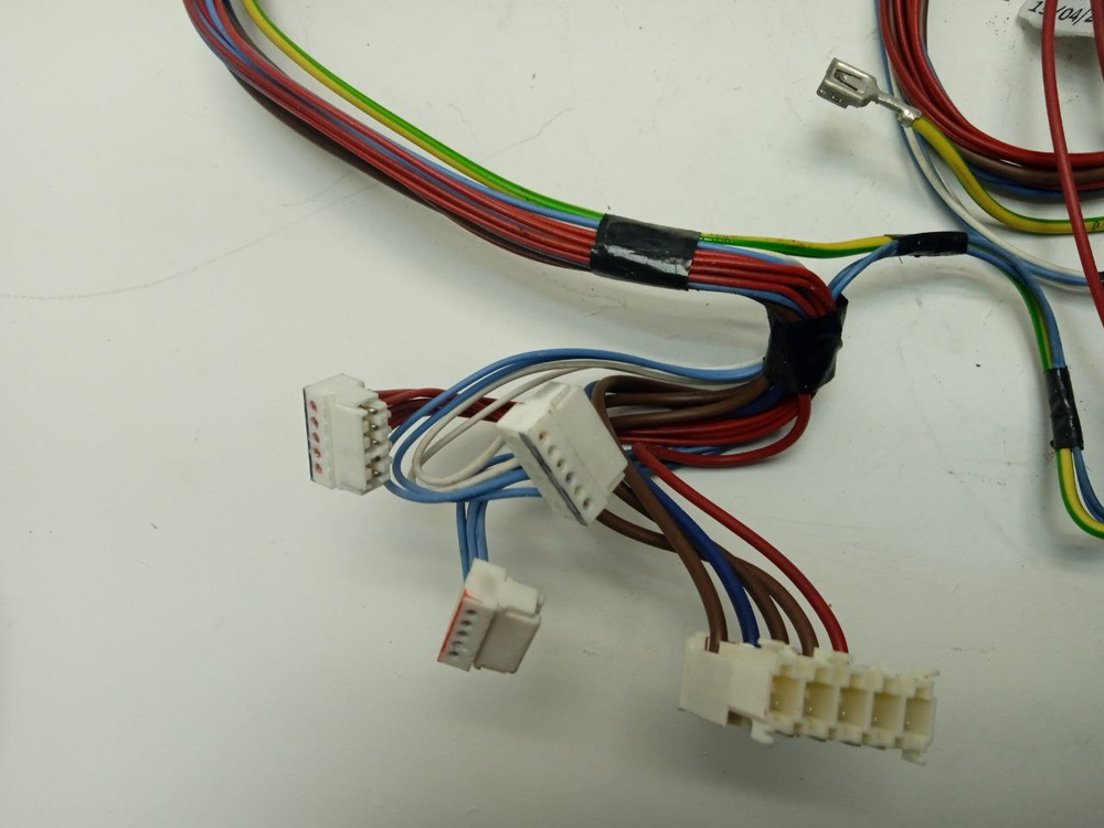 VMUF 501 B кт4 Проводка для стиральных машин Hotpoint-Ariston VMUF 501 B б/у