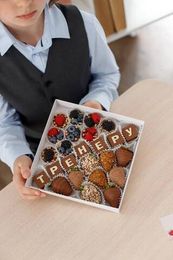 Клубника в шоколаде "Тренеру"