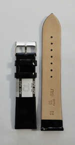 22 мм. Ремень кожаный. Гладкий лаковый.