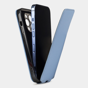 Чехол кожаный для iPhone 14 Pro Max голубого цвета