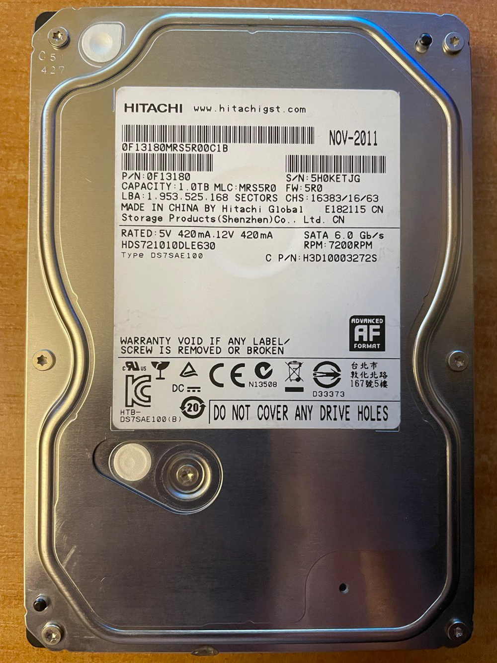 Жесткий диск Hitachi 1 ТБ