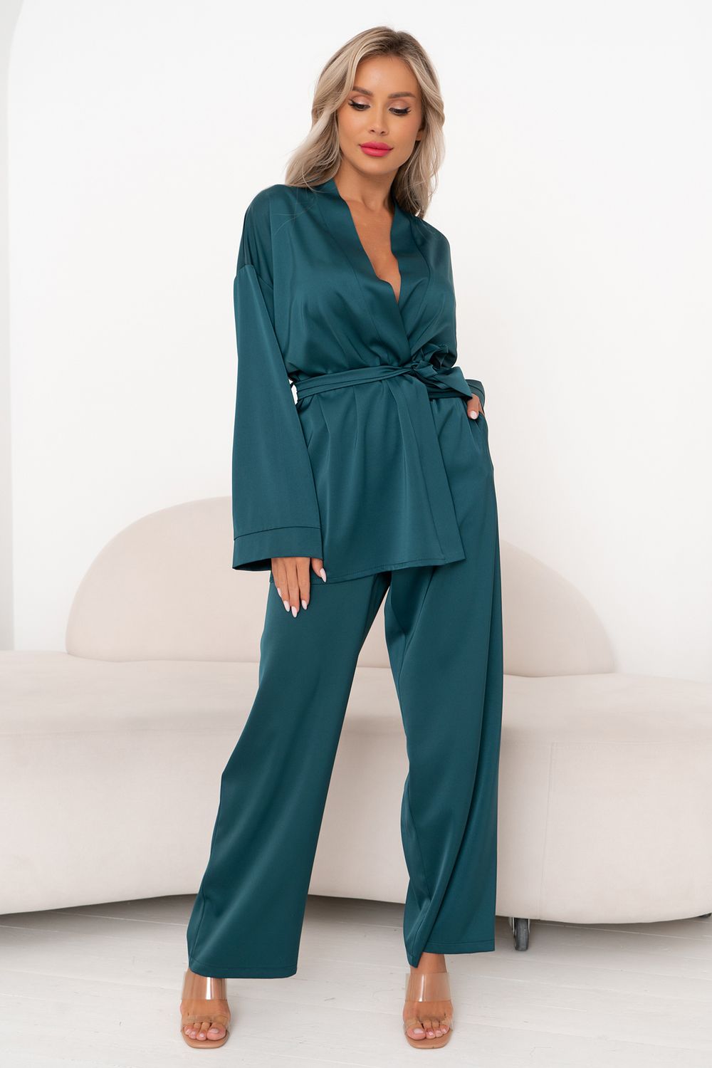 Костюм брючный (изумруд) К11-84/2 Nikol