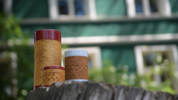 Кружка большая фарфоровая без ручки c берестой и с цитатами Достоевского. Dostoevsky forever.