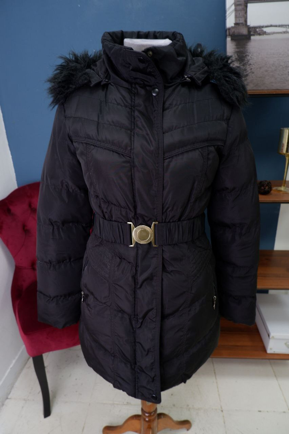 Пуховик с поясом демисезонный 46 размер