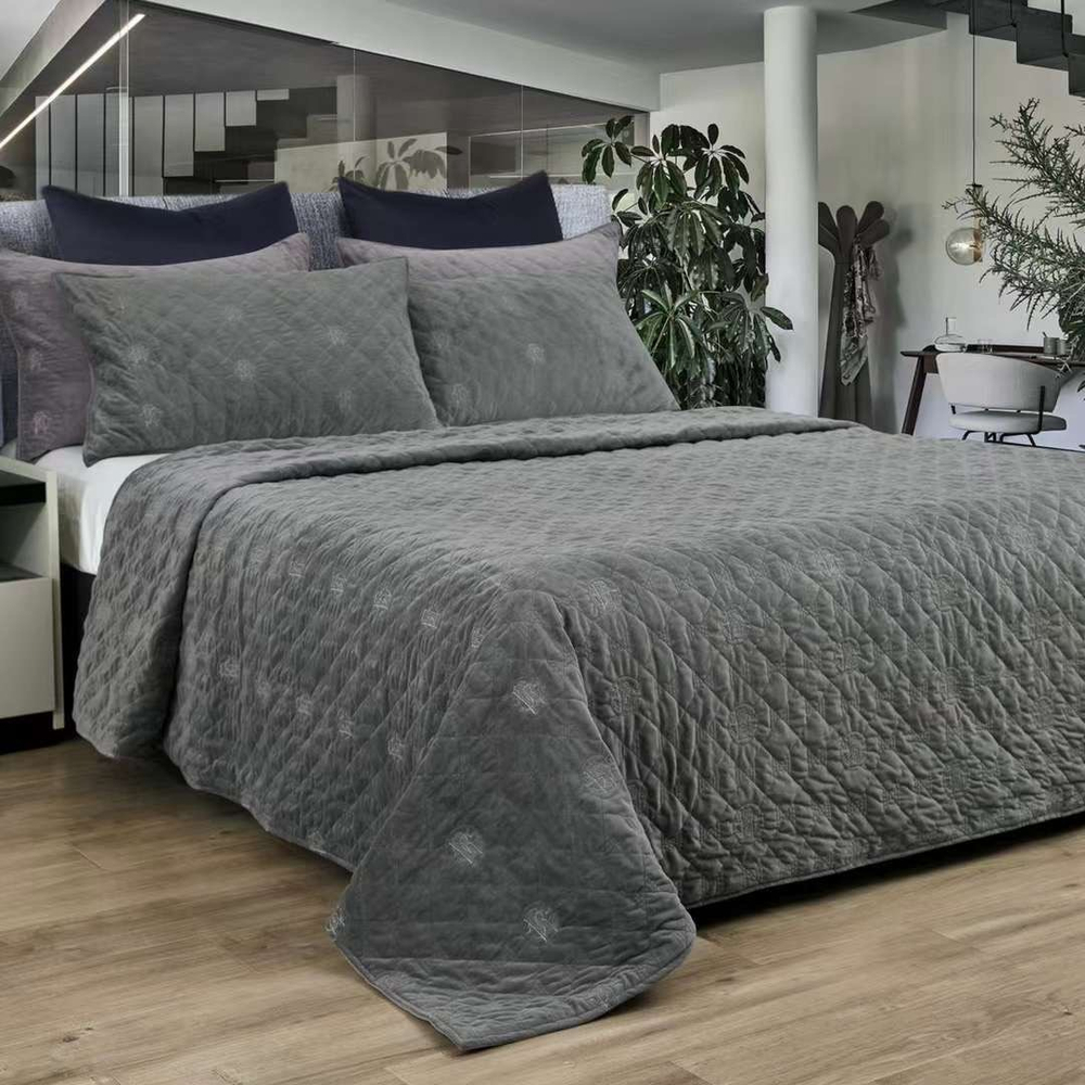 Бархатное покрывало Roberto Cavalli 220х240