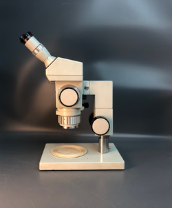 Микроскоп Carl Zeiss