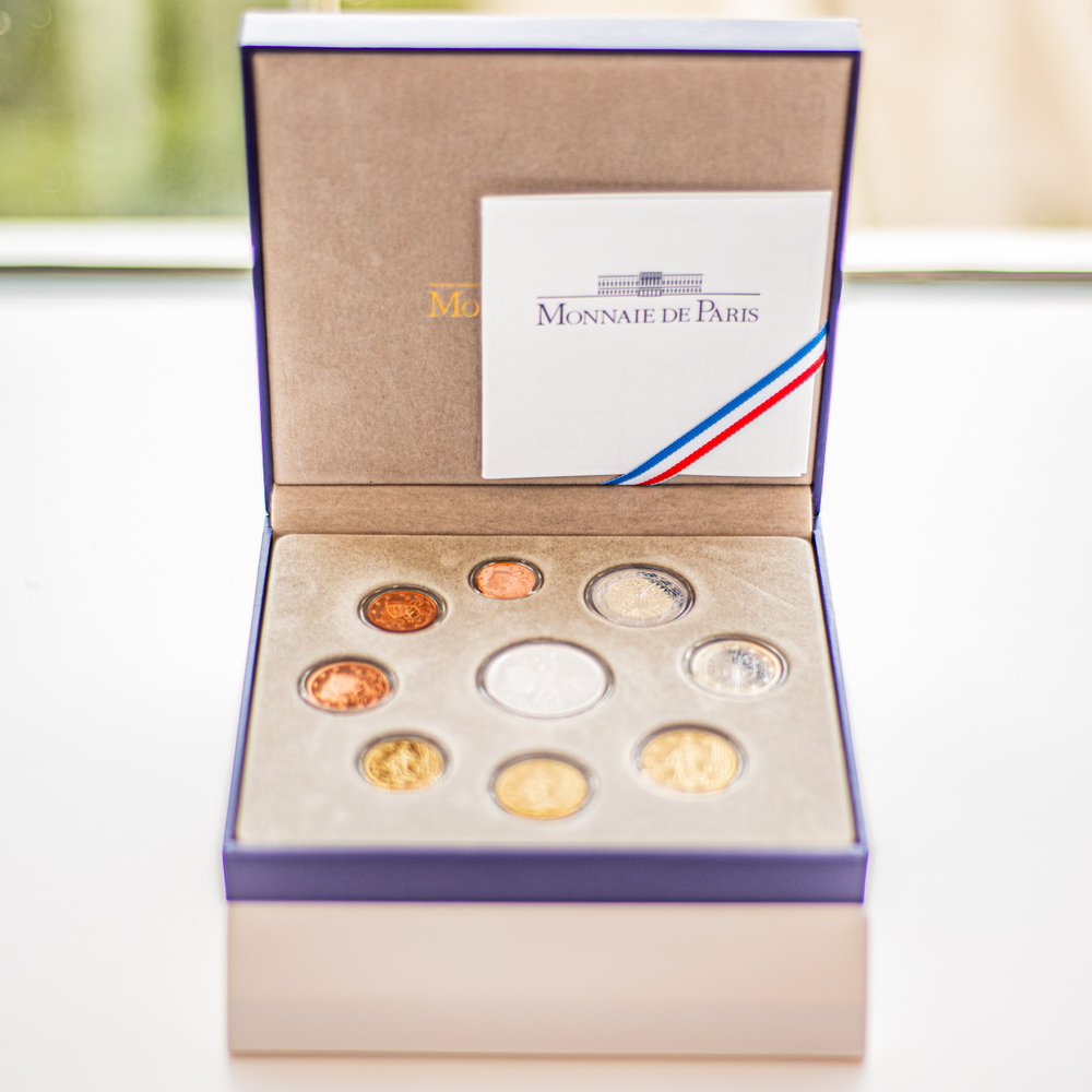 France 2010 Proof Coin Set with 15 Euro Commemorative Coin in Silver Proof "La Semeuse" (Exclusive to this Set)