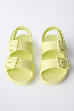 ZARA РЕЗИНОВЫЕ САНДАЛИИ С ПРЯЖКАМИ, ЛАЙМОВЫЙ