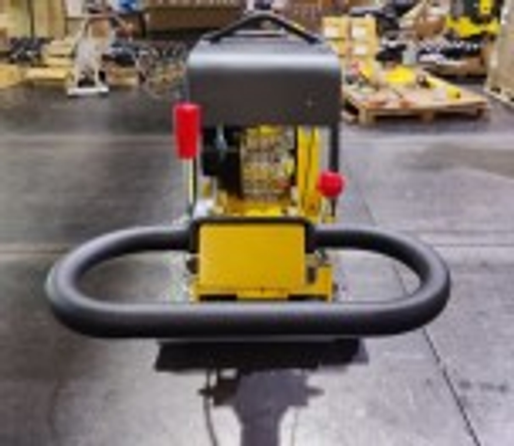 Виброплита TOR C-330A дизельная 1030214