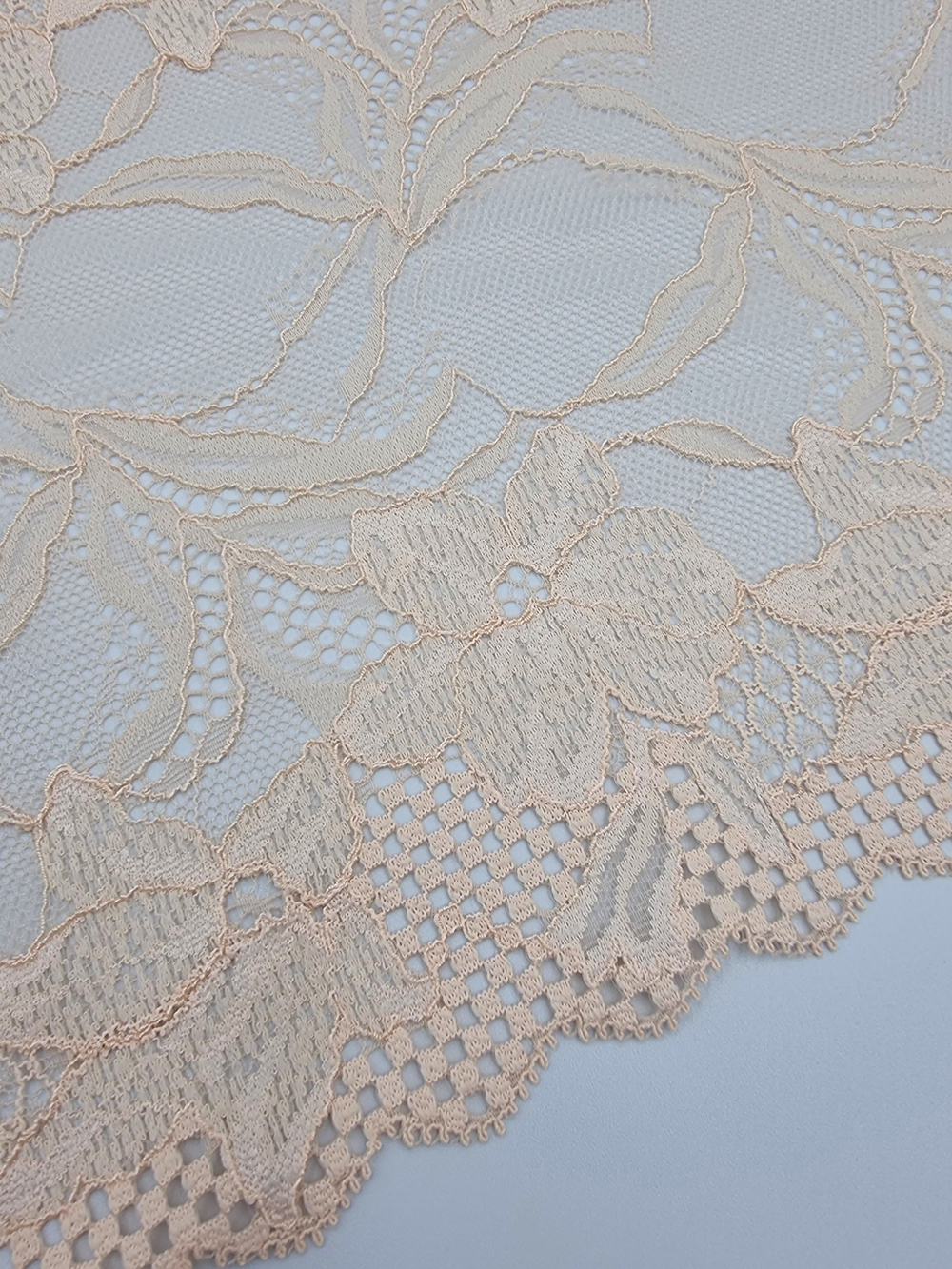 Кружево эластичное персик КС51 (23 см)