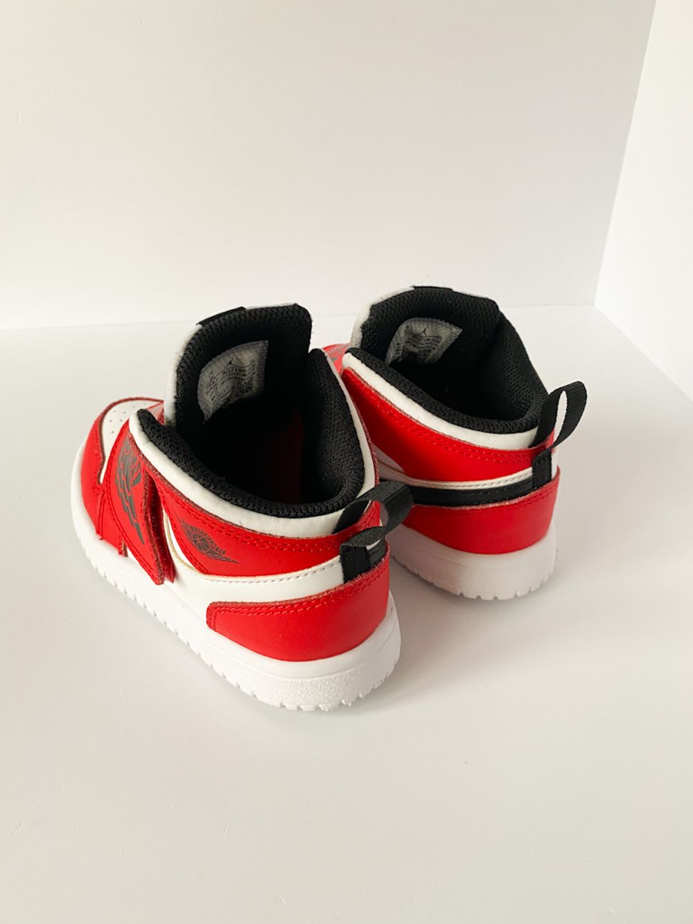 Кроссовки  Sky Jordan, 24