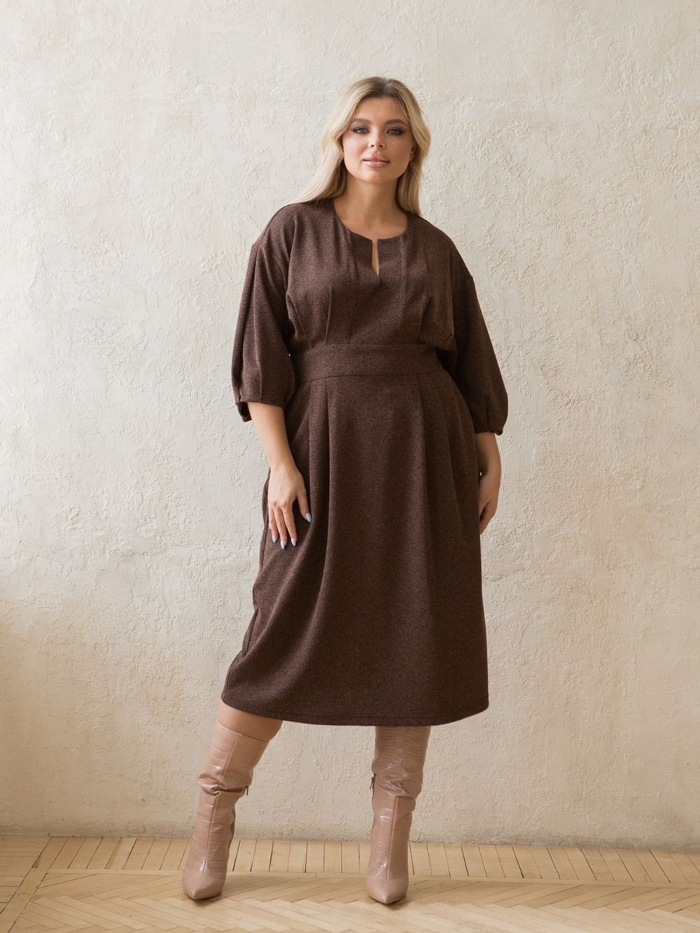 Платье 1360 черно-коричневый Novita (Акция)