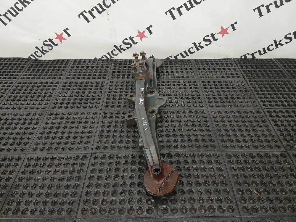 Кронштейн пневморессоры правый 2019г.