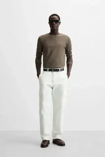 ZARA БАЗОВАЯ ФУТБОЛКА SLIM FIT, СЕРОВАТО-КОРИЧНЕВЫЙ