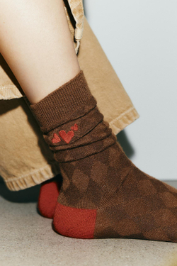 ZARA НОСКИ С ВЫШИВКОЙ В ВИДЕ РОМБОВ, СВЕТЛО-КОРИЧНЕВЫЙ