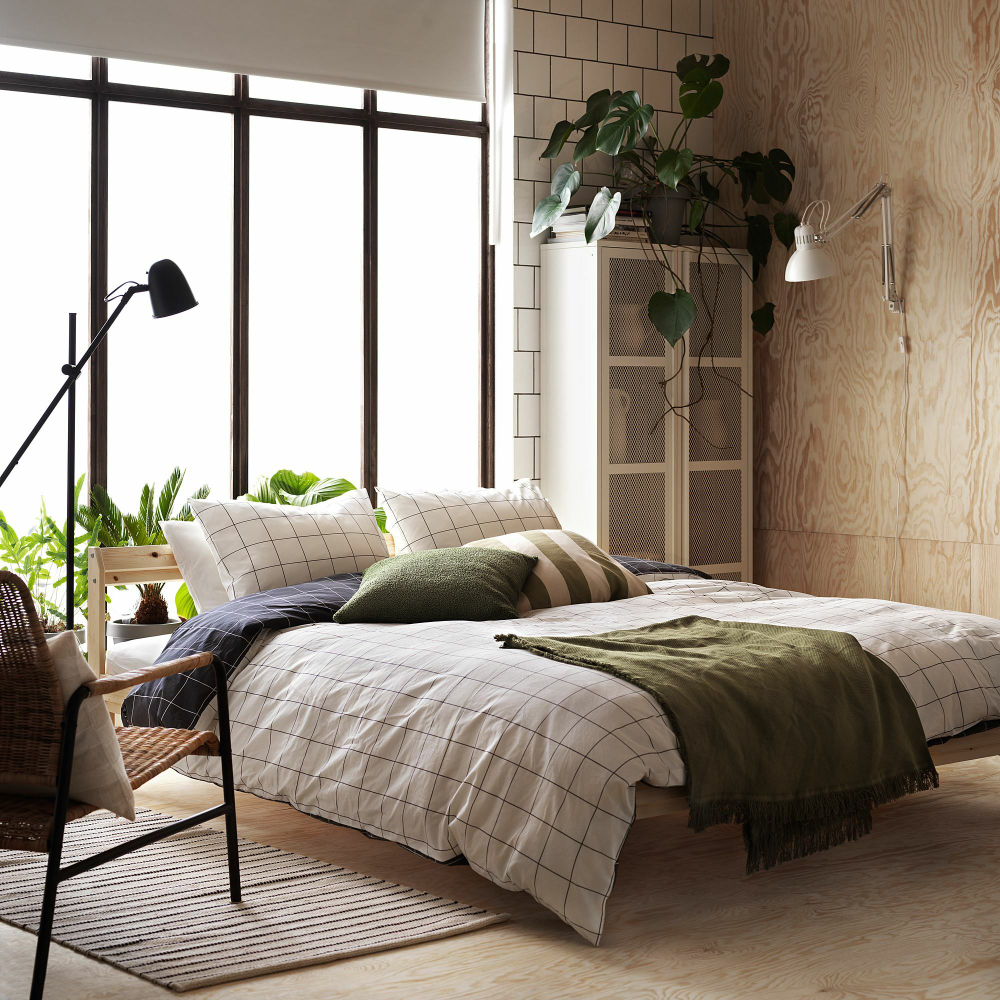 Комплект постельного белья IKEA VITKLOVER (ВИТКЛЕВЕР), Двуспальный, Белый в клетку, 240x220, 50x80 см